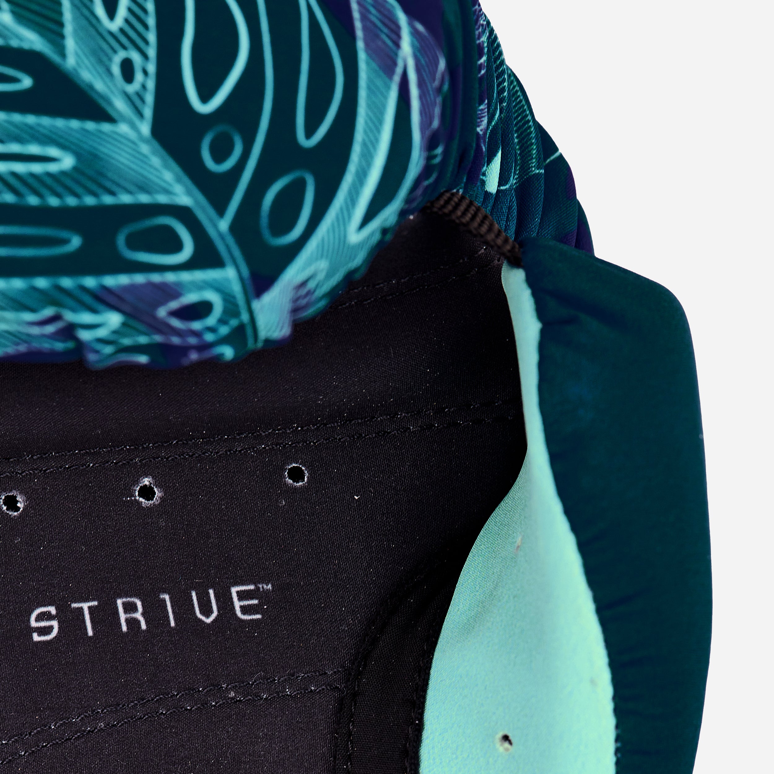 strive gloves - secure fit