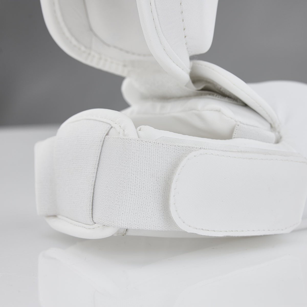 Punok White Shin In-Step punok-white-shin-in-step-305473