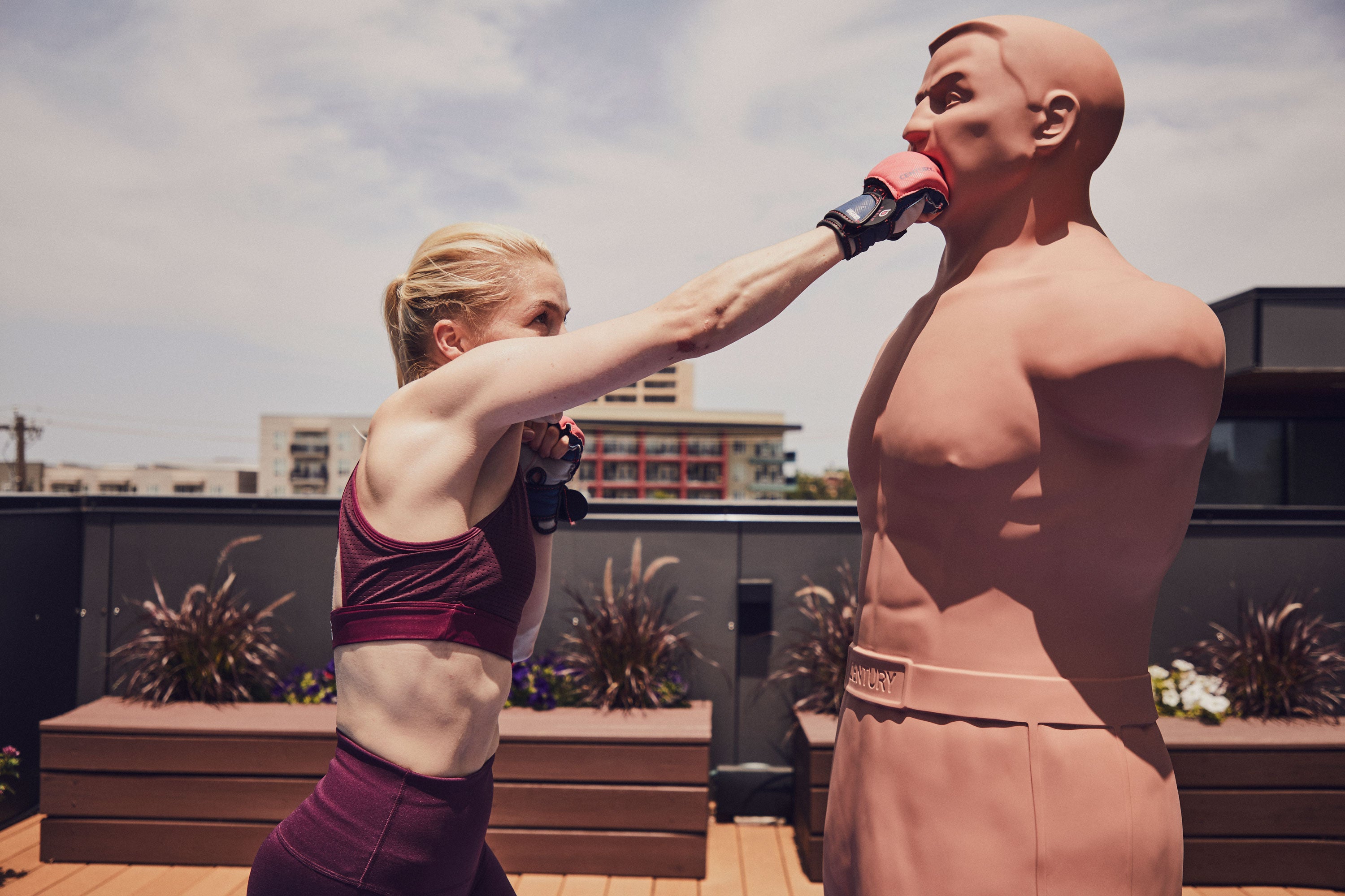 woman punching bobxl