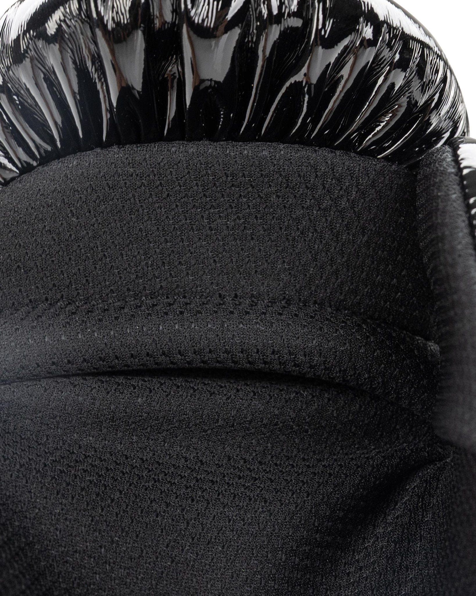 WAKO Valor 8 oz. Punch wako-valor-8-oz-punch-4857250